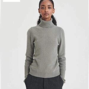 NWT NAADAM Cashmere Classic Turtleneck Moss Green